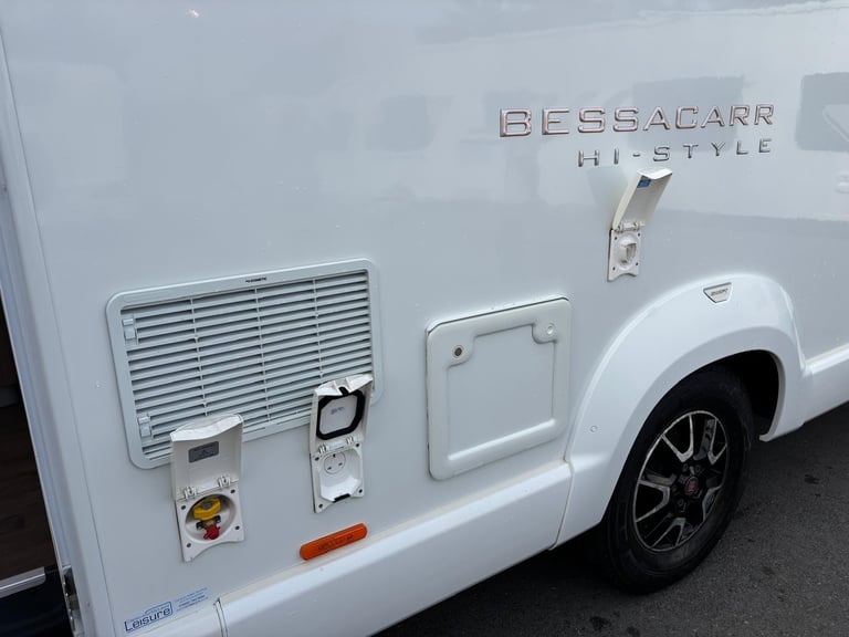 SWIFT BESSACARR HI-STYLE 599 MOTORHOME Alde, Auto Satellite, Tower Fridge, 