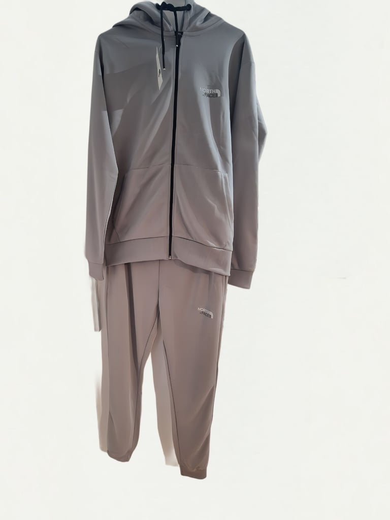 Mens Tshirt 10f , mens tracksuit set 40f