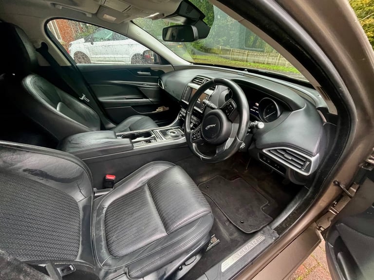 Jaguar xe 2016 Automatic full MOT 