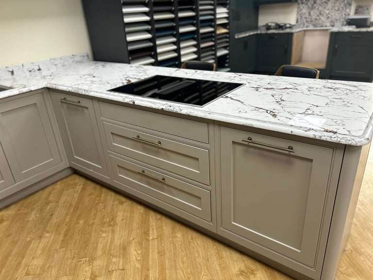 Ex display Second Nature Clarendon inframe kitchen units
