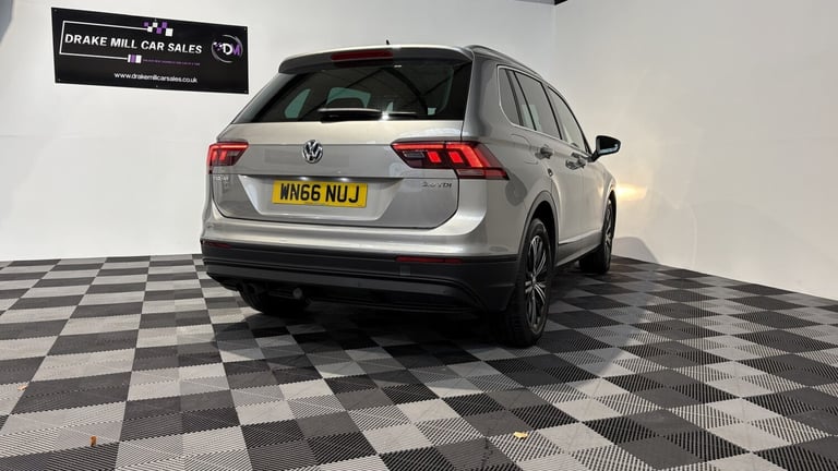 VOLKSWAGEN TIGUAN 2.0 TDI BlueMotion Tech SE Navigation 2016