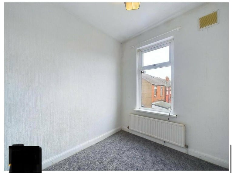 3 Bed Semi-Detached House, Linfield Terrace, FY4