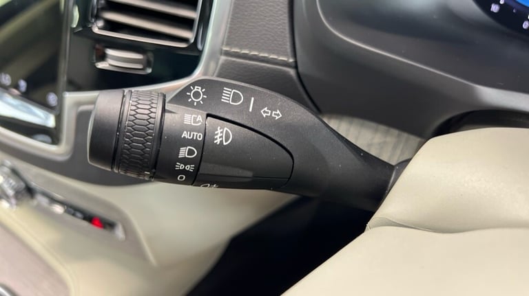 2024 Volvo XC90 2.0 B5P [250] Ultra Dark 5dr AWD Geartronic ESTATE PETROL Automatic