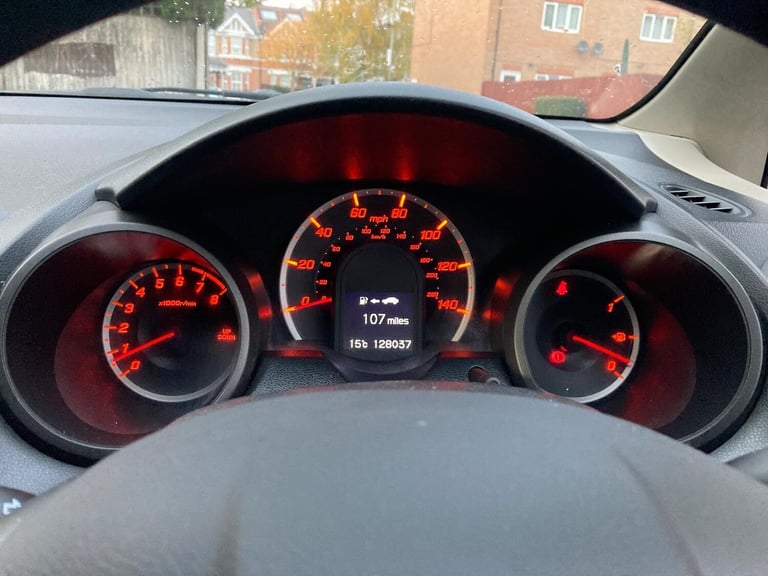 2011 Honda Jazz 1.4 i-VTEC ES 5dr HATCHBACK Petrol Manual