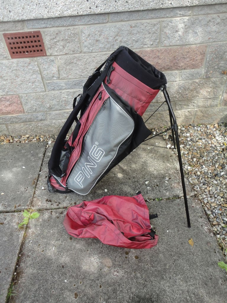image for Golf bags £60 each, stand and cart Powakaddy, taylormade, ping, callaway, nike, wilson etc 