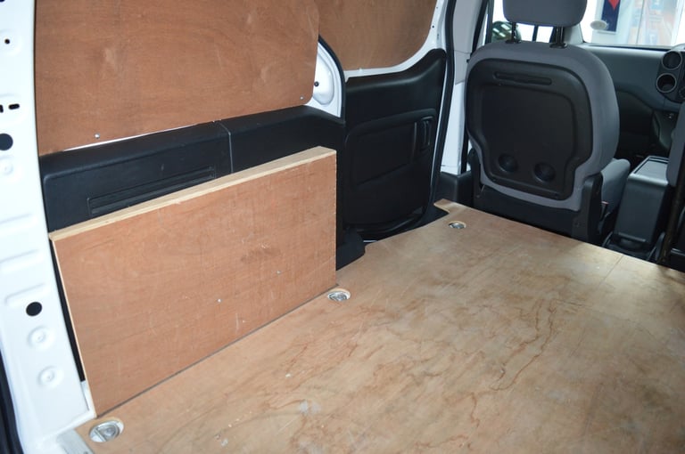 2016 Peugeot Partner 850 1.6 HDi 92 Professional ONLY 5000 MILES Van  Diesel Manual