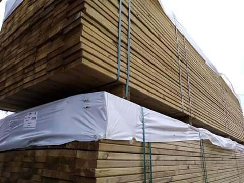 Tinber decking boards 