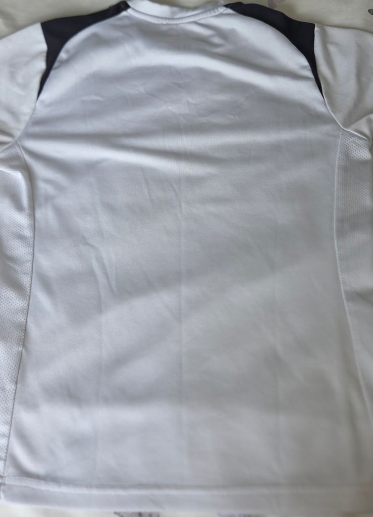 Sondico sports t-short and shorts 13 vears / 158 cm. Very good