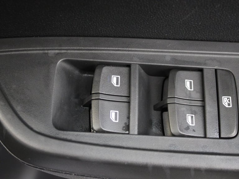 2022 MG MG3 1.5 VTi-TECH Exclusive 5dr [Navigation] Hatchback PETROL Manual