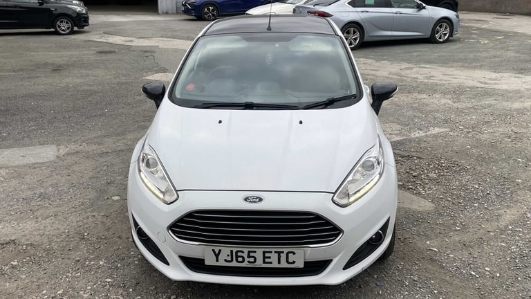 2016 Ford Fiesta 1.0 EcoBoost Zetec White 5dr HATCHBACK PETROL Manual
