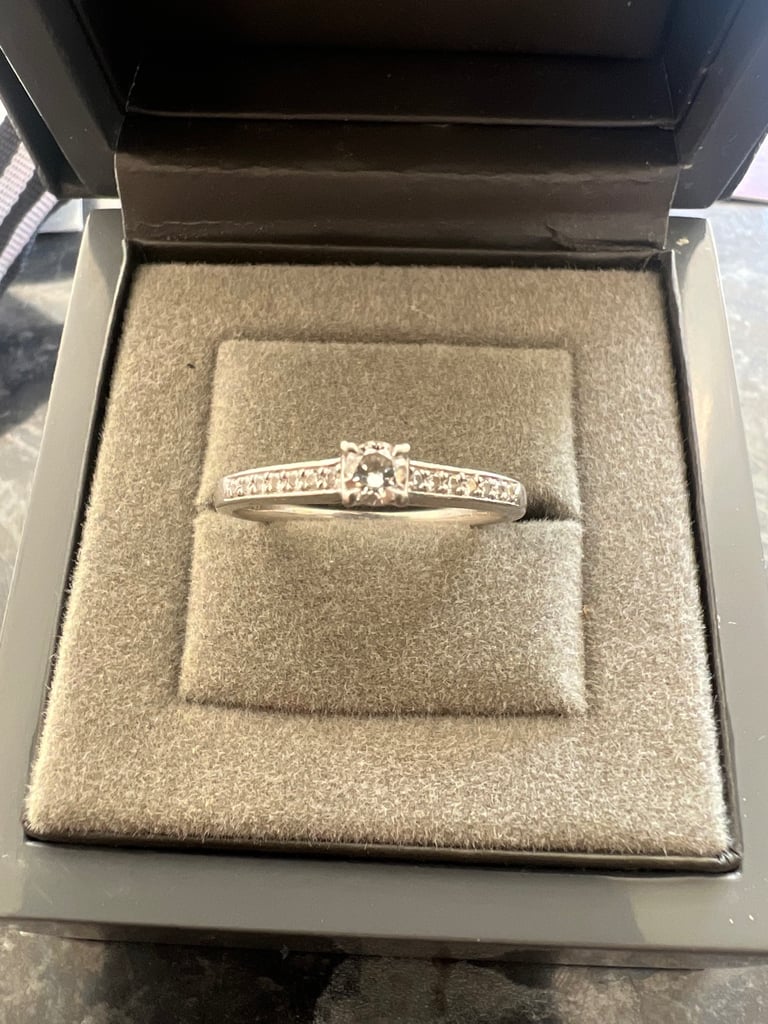 Diamond ring set in Platinum size 0.23G5 