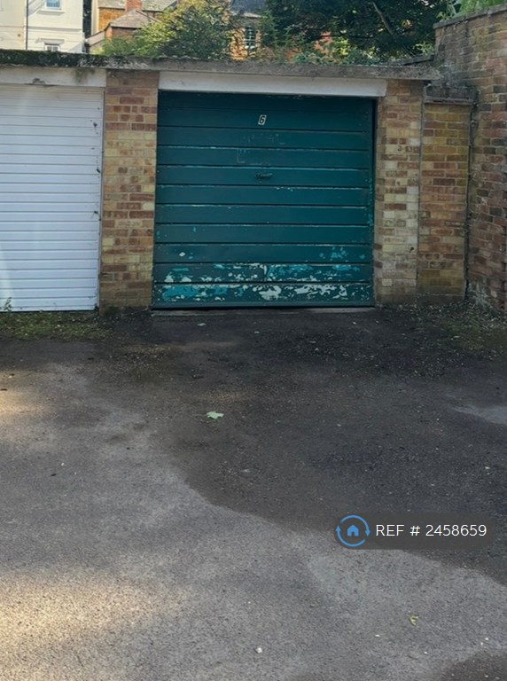 1 bedroom house in Banbury, Banbury, OX16 (1 bed) (#2458659)
