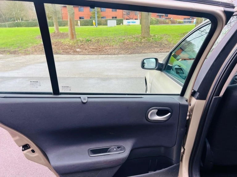 2008 Renault Megane 1.9 dCi FAP Dynamique S Estate 5dr Diesel Manual (154 g/km, 130 bhp) Estate D...