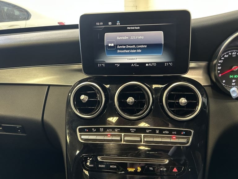 2016 Mercedes-Benz C Class C350e Sport Premium Plus 4dr Auto SALOON PETROL/ELECTRIC Automatic