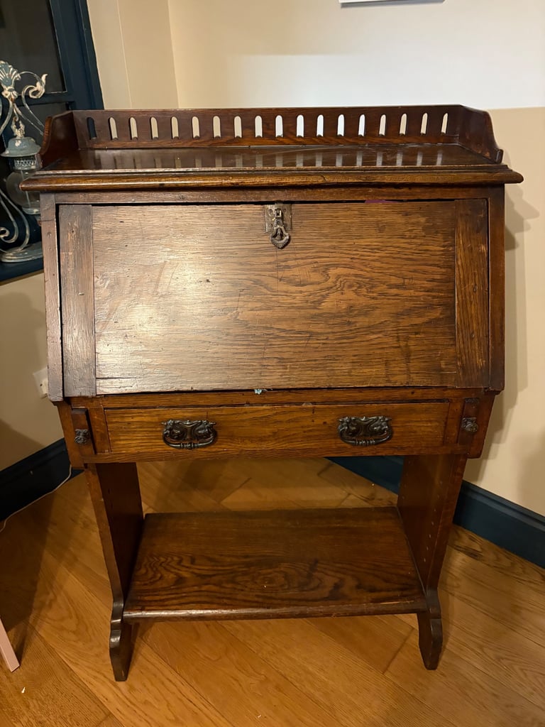 Antique wooden bureau/desk