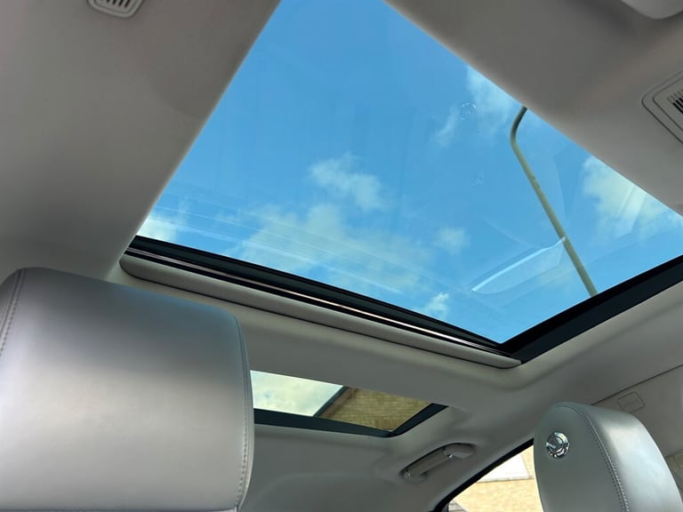 2011 Jaguar XJ D V6 PREMIUM LUXURY Saloon Diesel Automatic