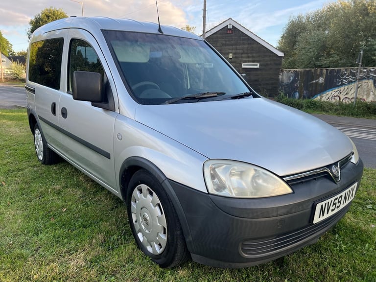 10 59 VAUXHALL COMBO TOUR 1.4 1700 WHEELCHAIR HISTORY 2 OWNER MOT 09/26 PX SWAPS