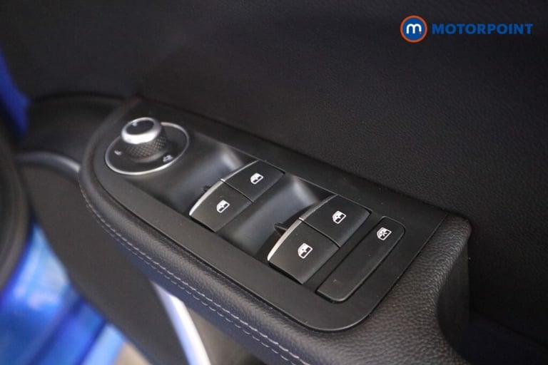 2022 Alfa Romeo Giulia 2.0 TB 280 Veloce [Performance brake] 4dr Auto Saloon Petrol Automatic