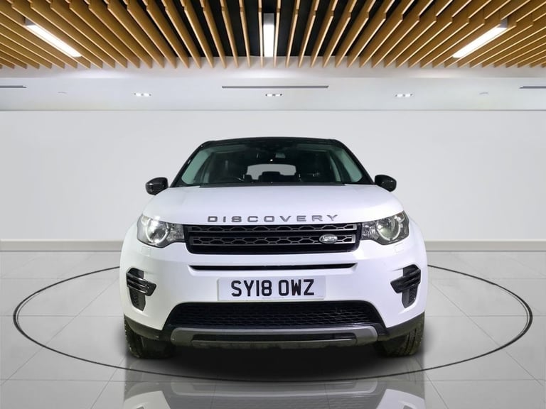 2018 Land Rover Discovery Sport 2.0 TD4 SE SUV 5dr Diesel Auto 4WD Euro 6 (s/s) (180 ps) ESTATE D...