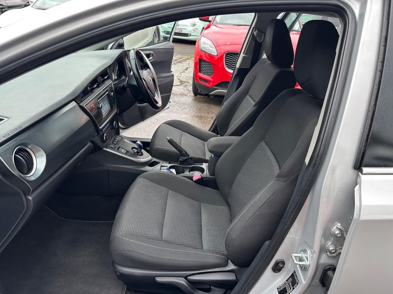  Toyota Auris 1.8 VVT-h Icon CVT Euro 5 (s/s) 5dr Petrol/Electric Hybrid Automatic