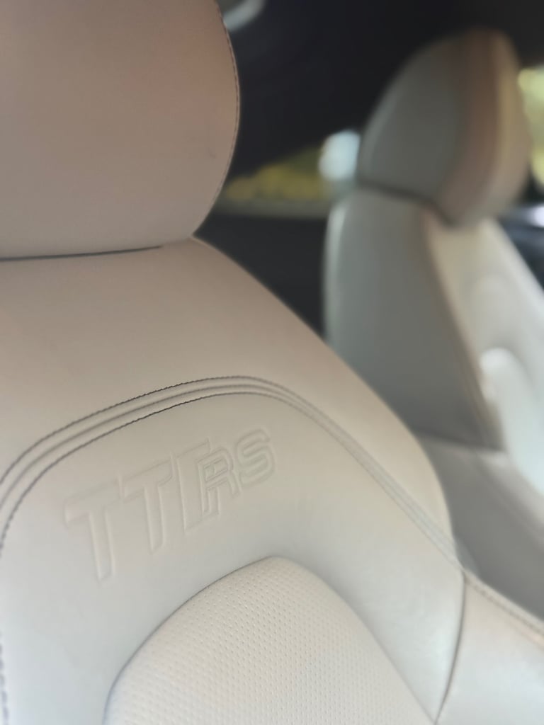 Audi, TT RS, Coupe, 2010, Manual, 2480 (cc), 2 doors