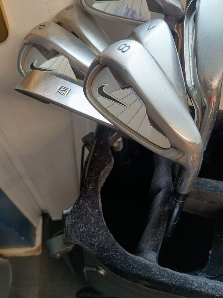 Full set of golf clubs Nike