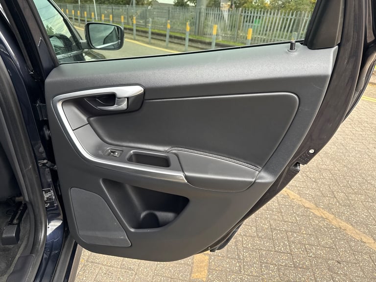 2017 Volvo XC60 2.0 D4 SE Lux Nav SUV 5dr Diesel Auto Euro 6 (s/s) (190 ps)