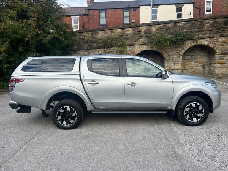 2016 Mitsubishi L200 2.4 DI-D DC Barbarian Pickup Double Cab 4dr Diesel Auto 4WD Euro 5 (178 ps) ...