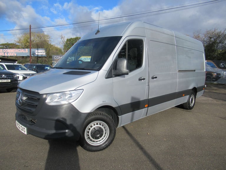2022 Mercedes-Benz Sprinter 3.5t H2 Progressive Van PANEL VAN DIESEL Manual