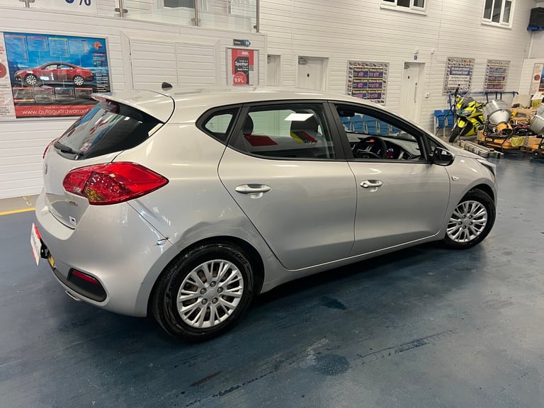 2014 Kia Ceed 1 ECODYNAMICS 1.6CRDI 127PS 5 DOOR HATCHBACK HATCHBACK Diesel Manual