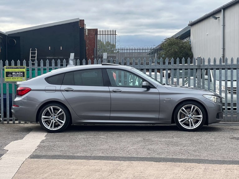 2015 BMW 5 Series 520d M Sport 5dr Step Auto HATCHBACK DIESEL Automatic