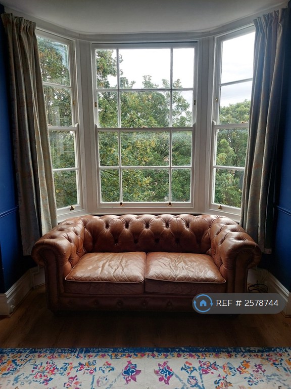 2 bedroom flat in Dover Place, Bristol, BS8 (2 bed) (#2578744)