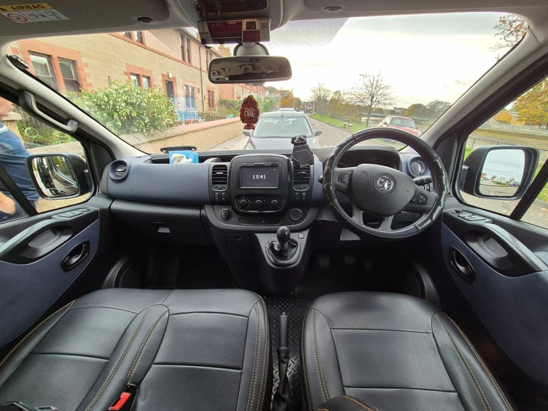 TAXI, Vauxhall, VIVARO, MPV, 2018, Manual, 1598 (cc), 5 doors