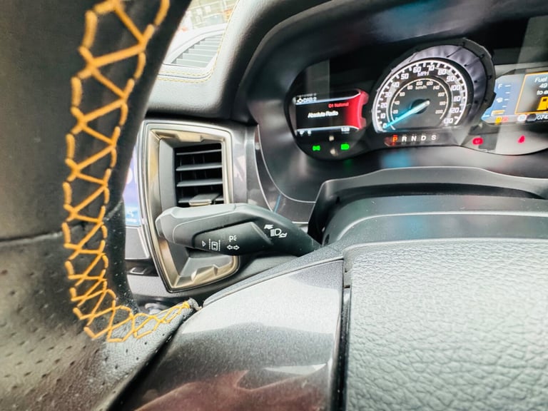 FORD RANGER MS-RT LIMITED EDITION NR 358 AUTO 213PS FSH WILDTRAK