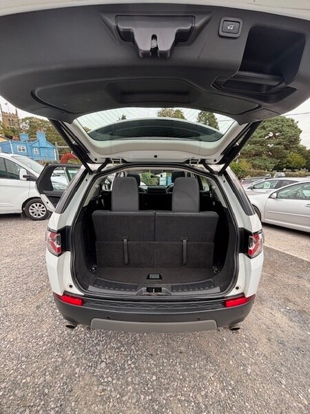 Land Rover Discovery Sport TD4 SE TECH WHAT A CAR 2 PREVIOUS OWNERS MAIN DEALER