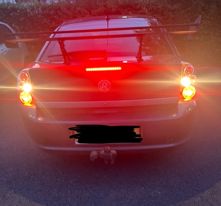 Black Rear Vauxhall/Opel Vectra C Angel Lights 