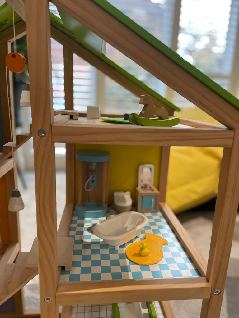 Hape Dolls House  *Complete set*