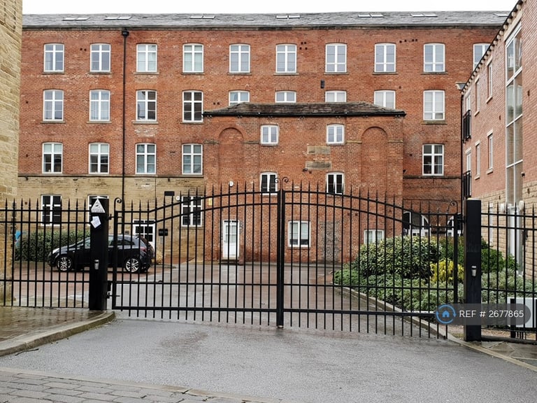 1 bedroom in Teasel Row, Leeds, LS12 (#2677865)