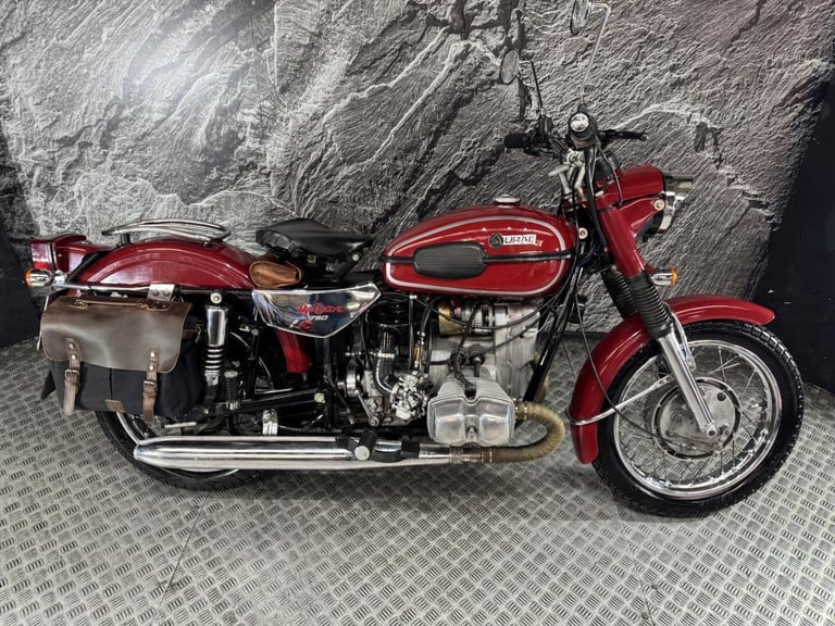 URAL RED STAR 750 2002