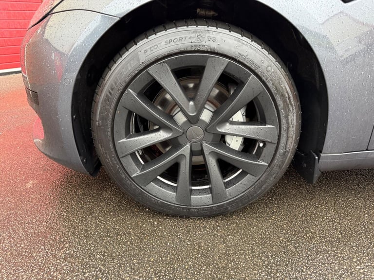  Tesla Model 3 Standard Range Plus Auto RWD 4dr Electric Automatic