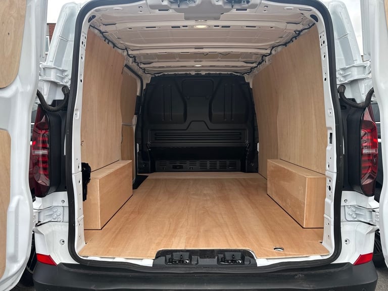  Volkswagen Transporter Panel Van 2.0 Tdi T28 Commerce Plus Panel Van 5dr