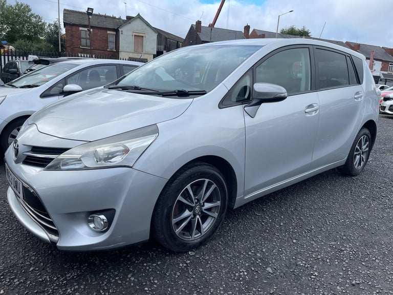 image for 2013 Toyota Verso 2.0 D-4D Icon Euro 5 5dr Diesel