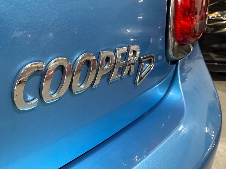  MINI Hatch 1.5 Cooper D Euro 6 (s/s) 5dr Diesel Manual