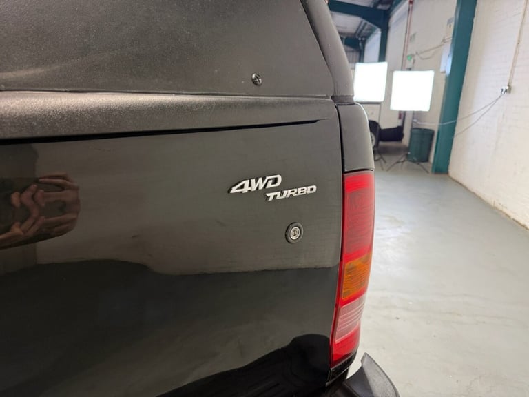 2010 60 TOYOTA HI-LUX 2.5 D-4D HL3 PICKUP 4DR DIESEL MANUAL 4WD (194 G/KM, 144 B