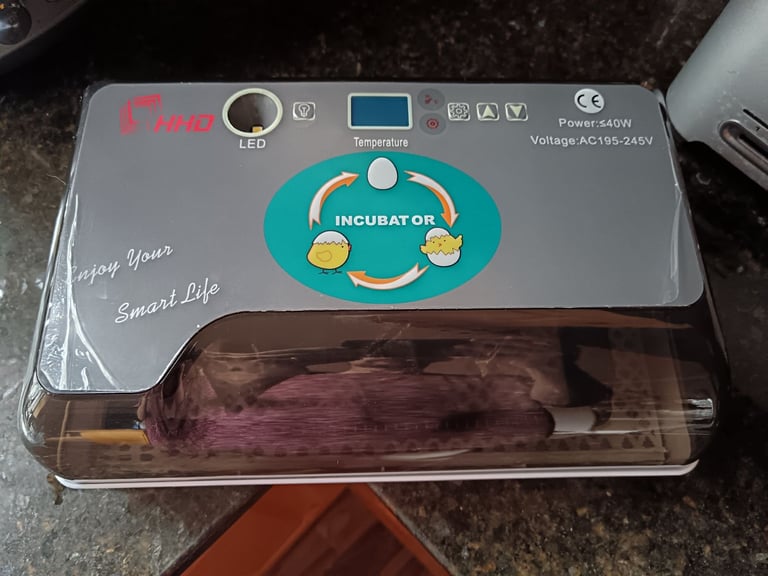 Auto turn egg Incubator for chickens Poultry eggs hatching 