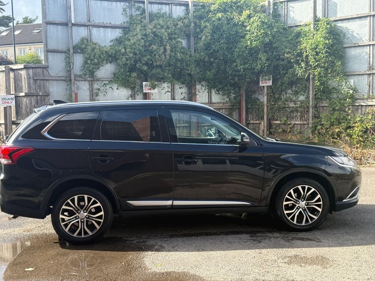 2018 Mitsubishi Outlander 2.2 DI-D 4 4WD Euro 6 (s/s) 5dr ESTATE Diesel Manual