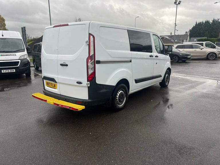 2017 Ford Transit Custom 2.0 TDCi 130ps Low Roof Van PANEL VAN Diesel Manual