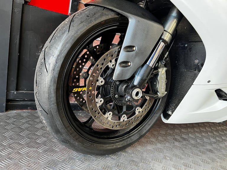 2014 Ducati 899 Panigale dynamag wheels nitron suspension 