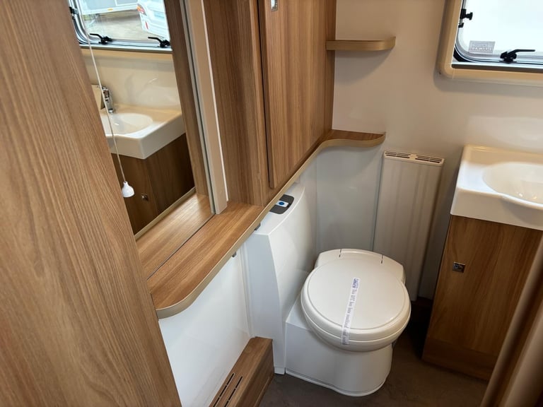 2017 BAILEY UNICORN VALENCIA, 4 BERTH CARAVAN ALDE, A/C, WITH A FIXED BED