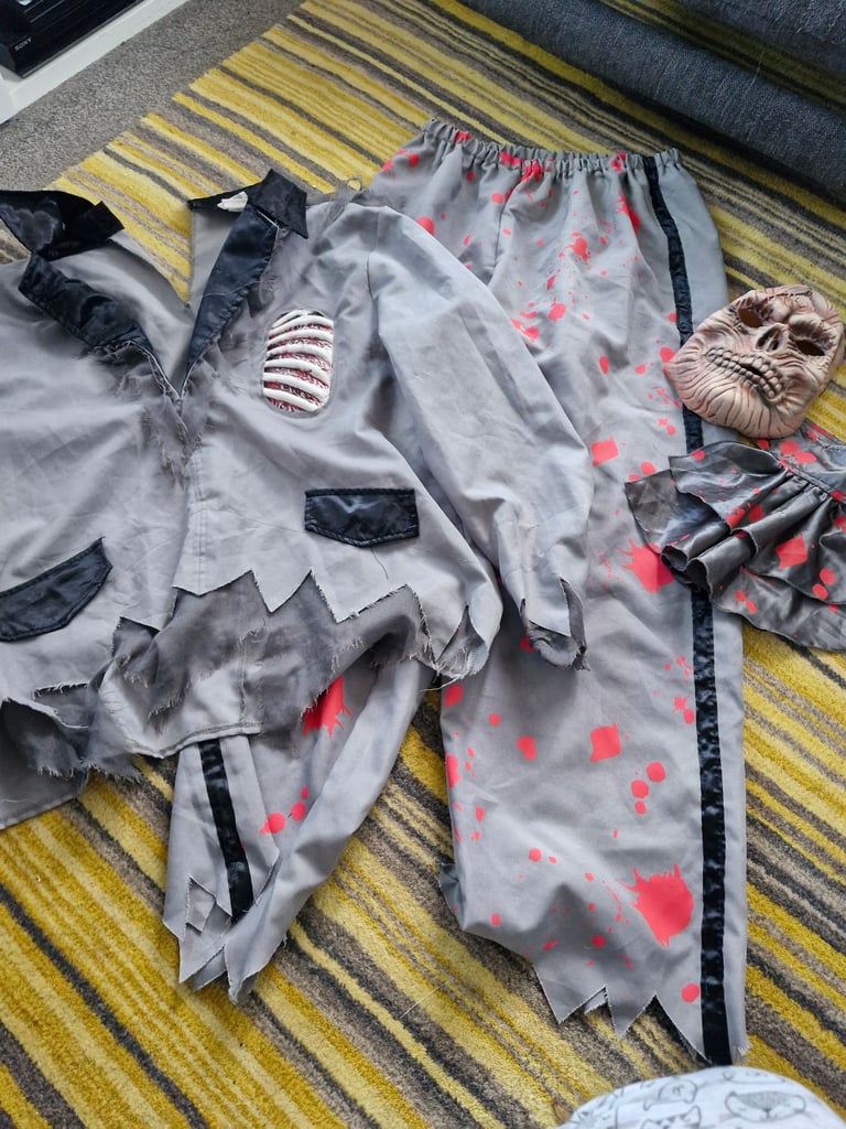 Mens halloween costume